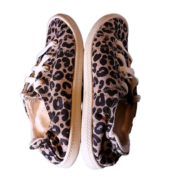 Time And Tru Women's Shoes Size 6.5 Leopard Print Brown Tan Memory Foam   - Picture 9 of 10